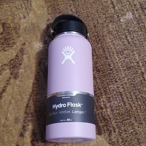 Lilac 32 oz Hydroflask